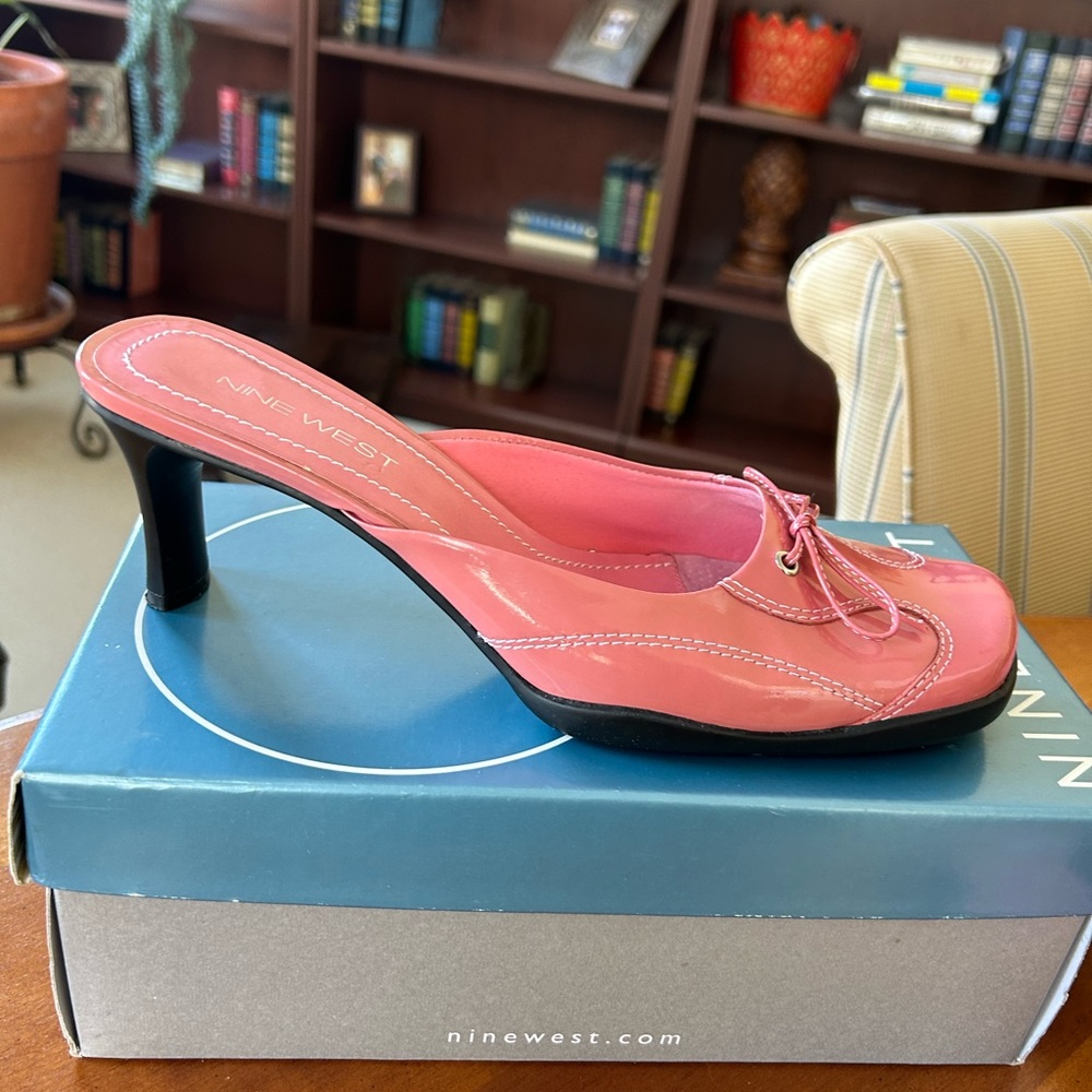 Nine West Light Pink Patent Mules NWT